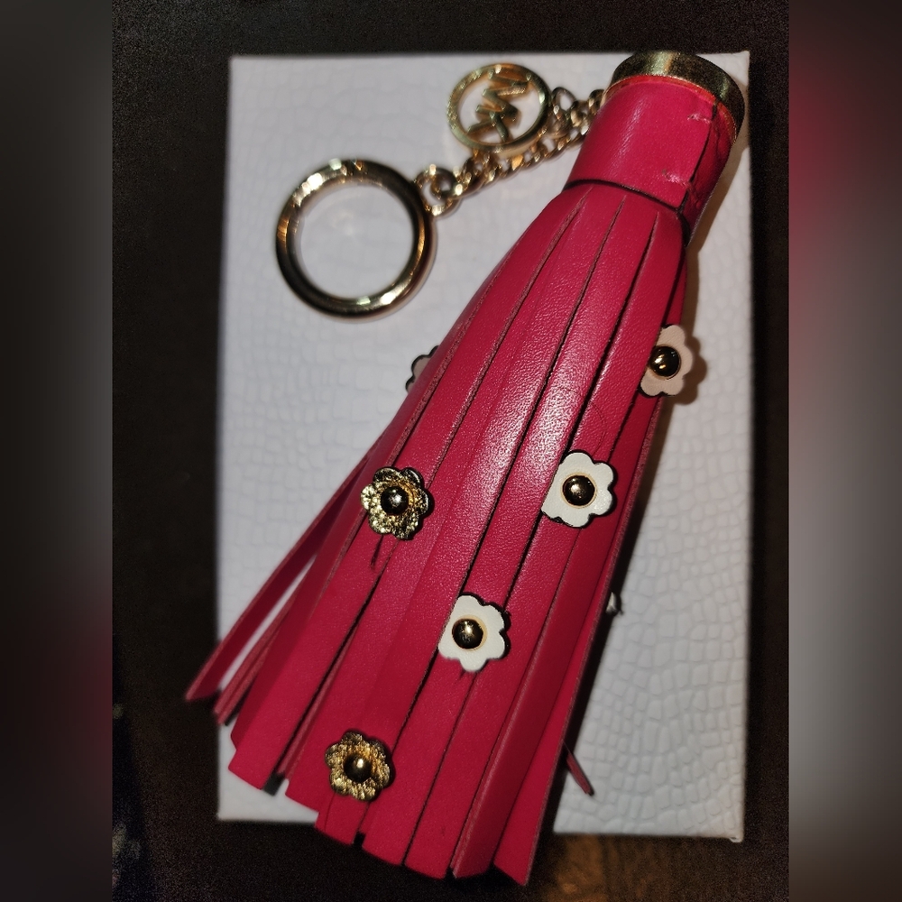 MK Michael Kors Leather Tassel Dark Pink Floral Flower Hang Tag Gold Purse Charm - Picture 5 of 6